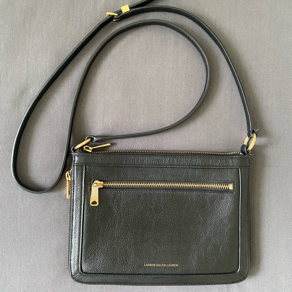 Pristine condition. Leather without scratches and golden brightly hardware.